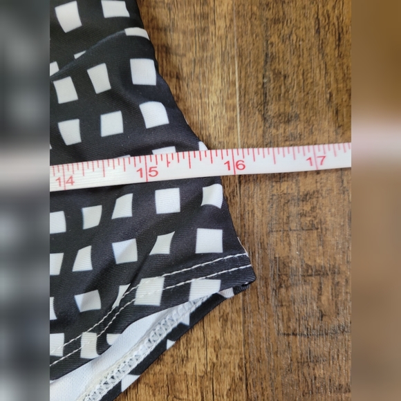 Shein high waisted swimsuit - Picture 8 of 12